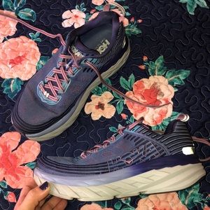 Used HOKA Women’s Bondi 6